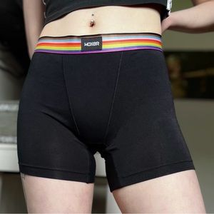 WOXER IN BALLER PRIDE STRIPES